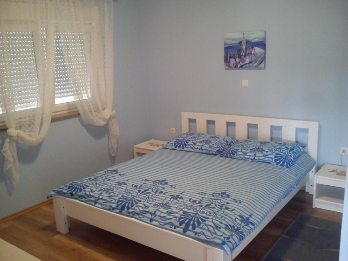 Apartments Villa Kristina Supetarska Draga Extérieur photo