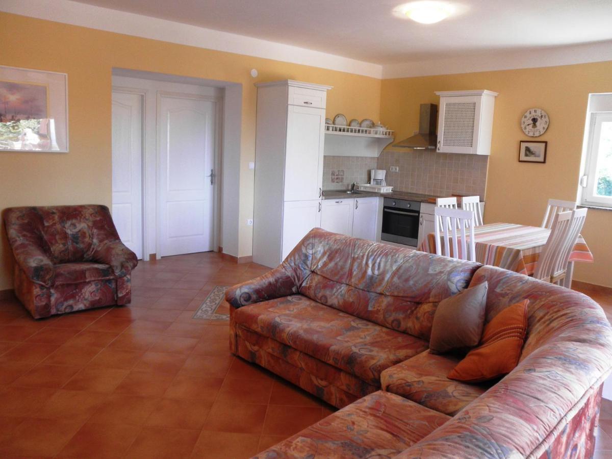Apartments Villa Kristina Supetarska Draga Extérieur photo