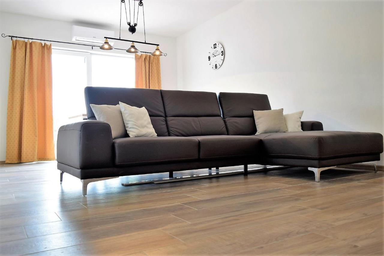 Apartments Villa Kristina Supetarska Draga Extérieur photo