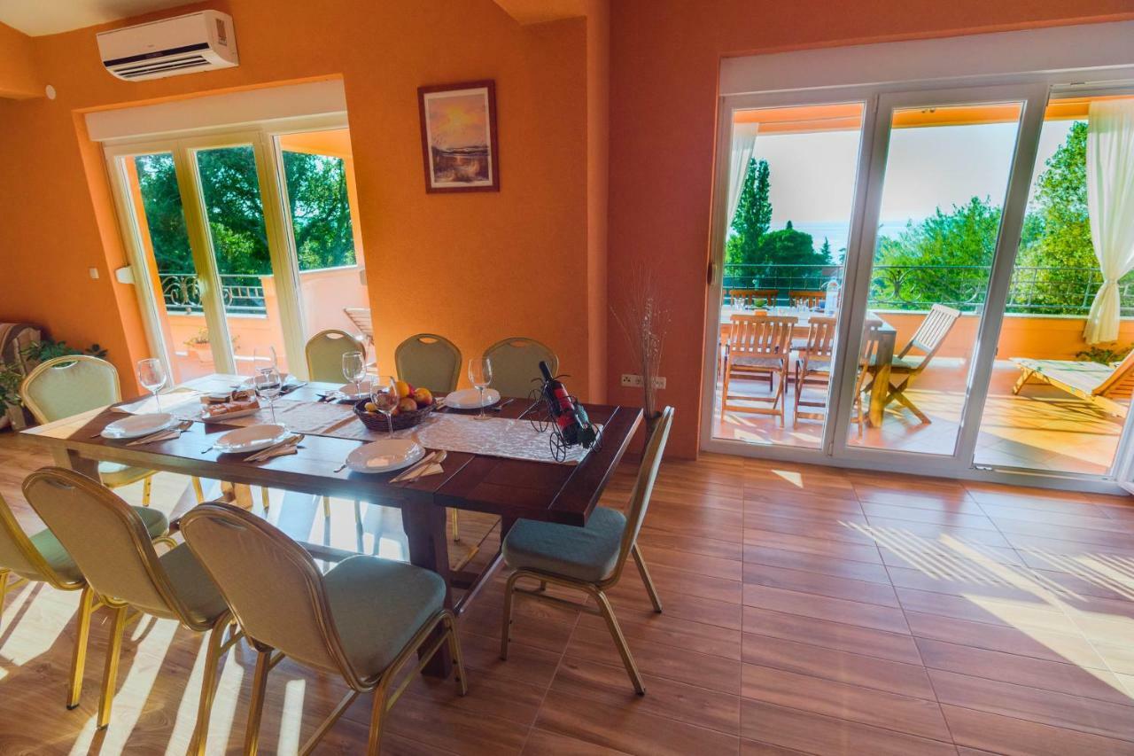 Apartments Villa Kristina Supetarska Draga Extérieur photo